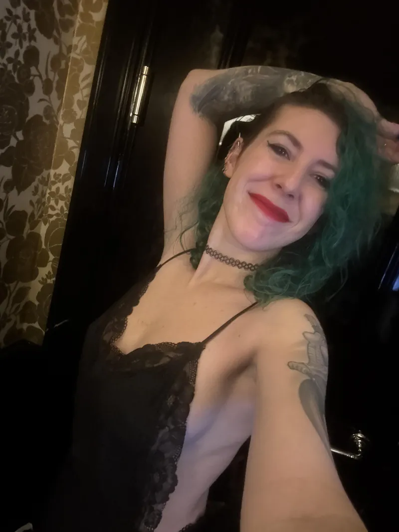 Thumbnail Sirenskiss3: Embracing Happiness in Lace | Sexy