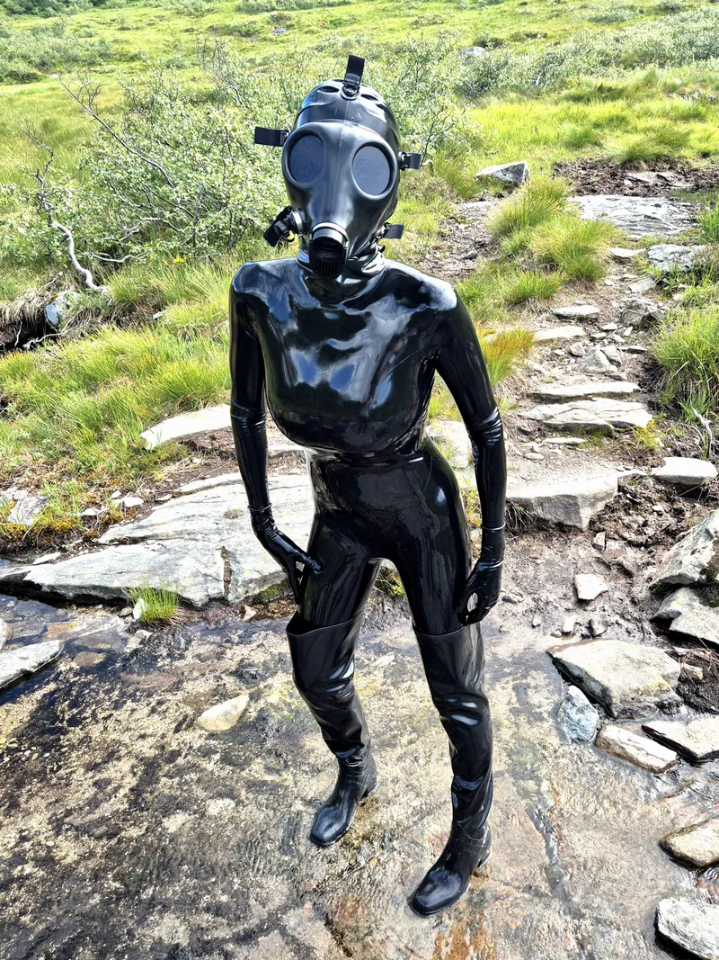 Thumbnail Embracing Weirdness: Exploring Unique Fetishes with LatexLovingLady