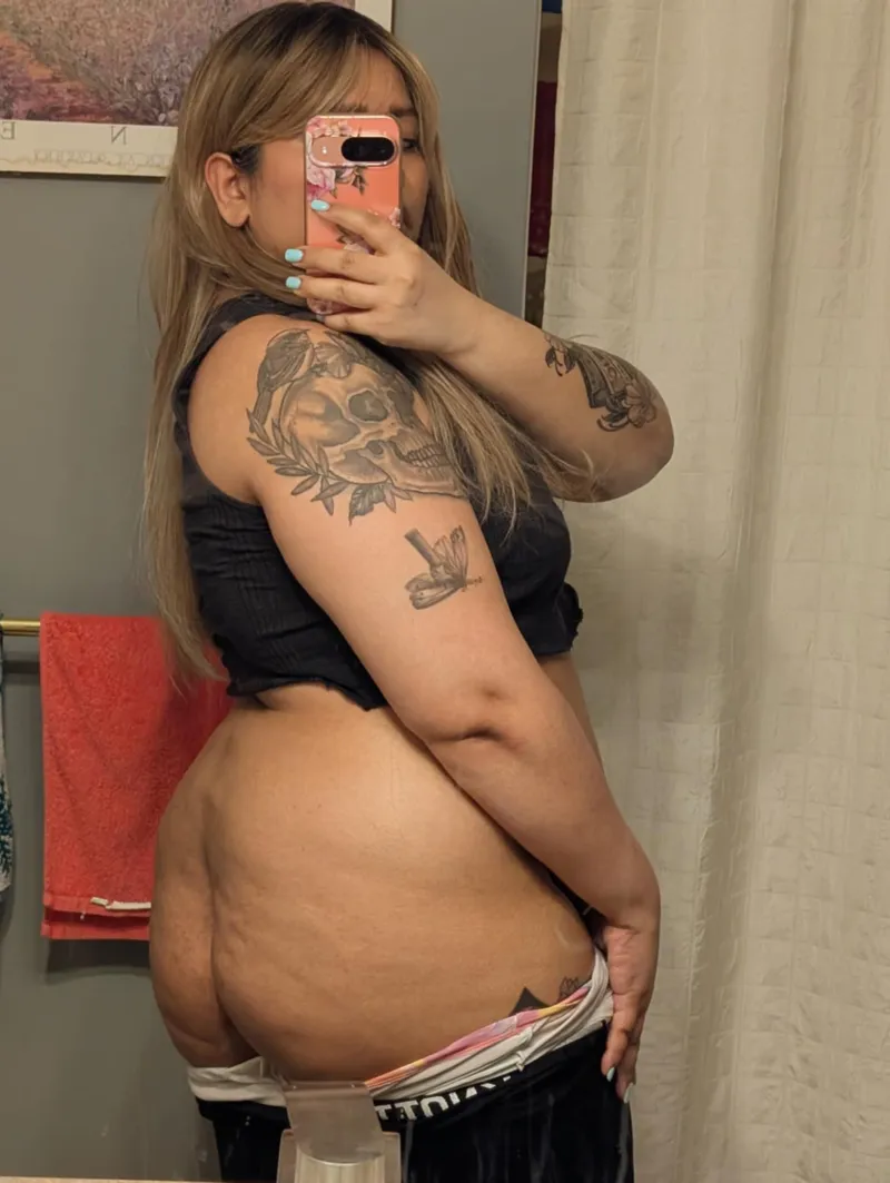 Thumbnail Embracing My Cellulite Journey | the_czar_got_cake | Slight Cellulite