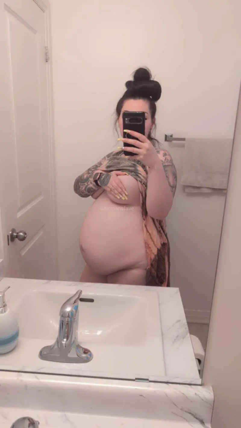 Thumbnail Protein-Flooded Mom Desire: Yourmansfave's Plea | PreggoPorn