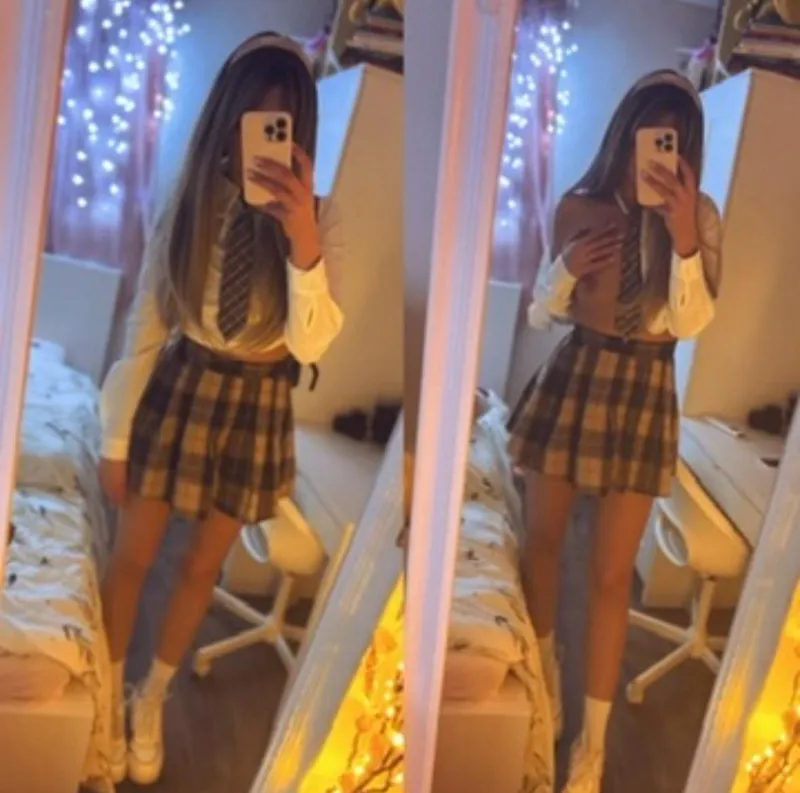 Thumbnail Dive into the World of Mirror Selfies with myropesbunny 💖🪞