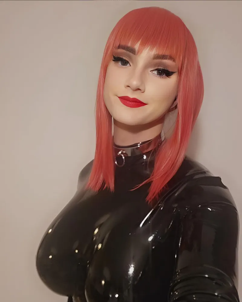 Thumbnail Latex_Maya's Curiosity: Unhooded Pic Assessment