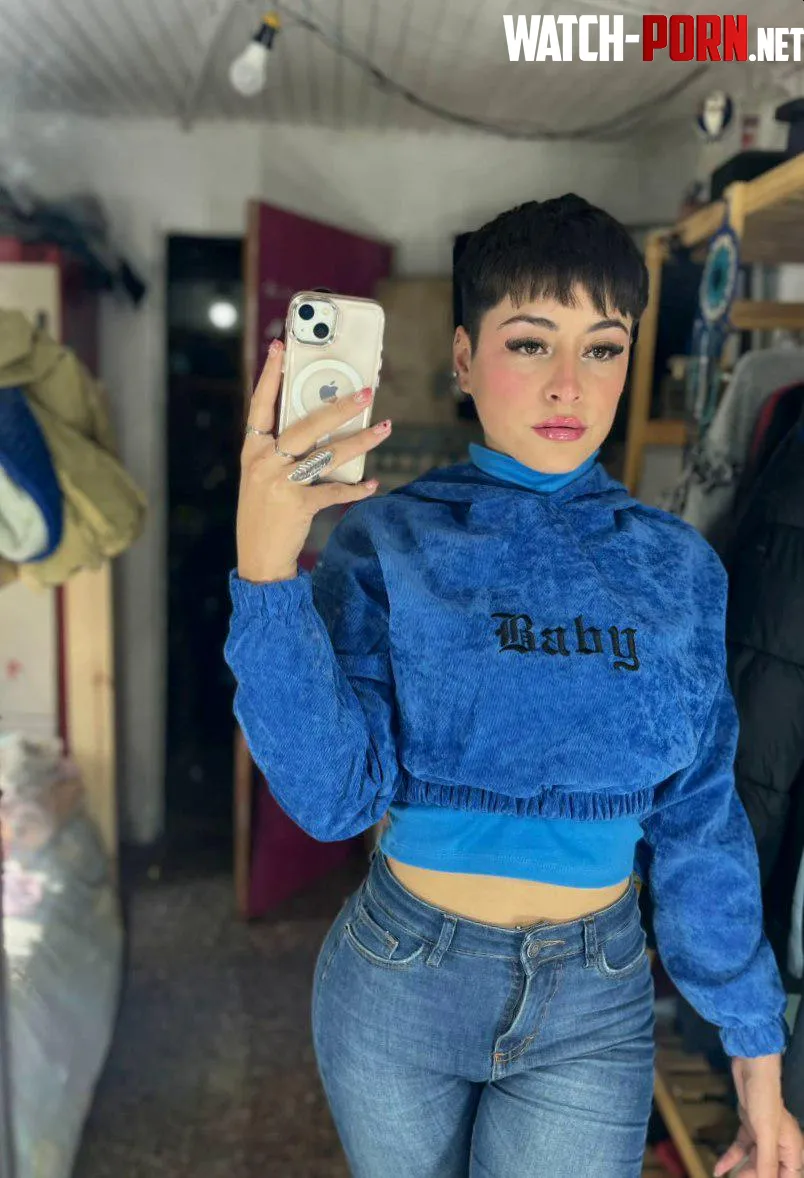 Crop tops are my favorite love language by Nikkikikiriki