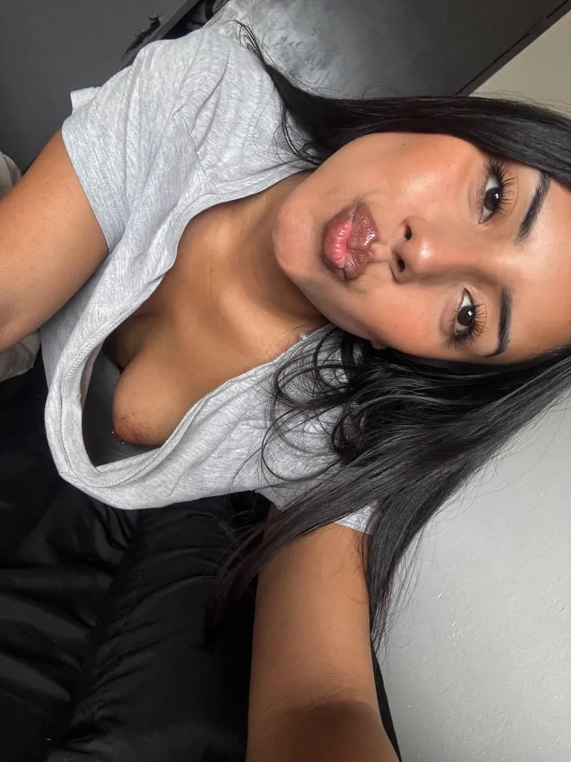 Thumbnail Liberate with No Bra Days | CuteEveQueen | Downblouse