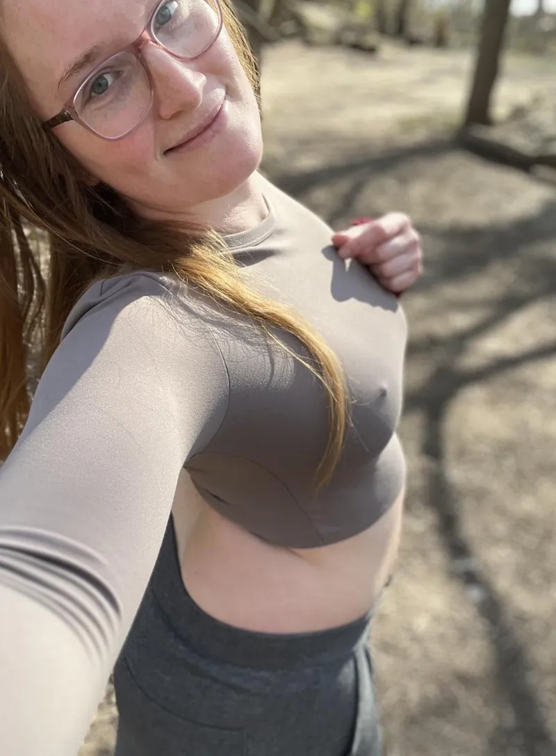 Thumbnail Freedom from Bras: Bold Beauty with Jessginger18