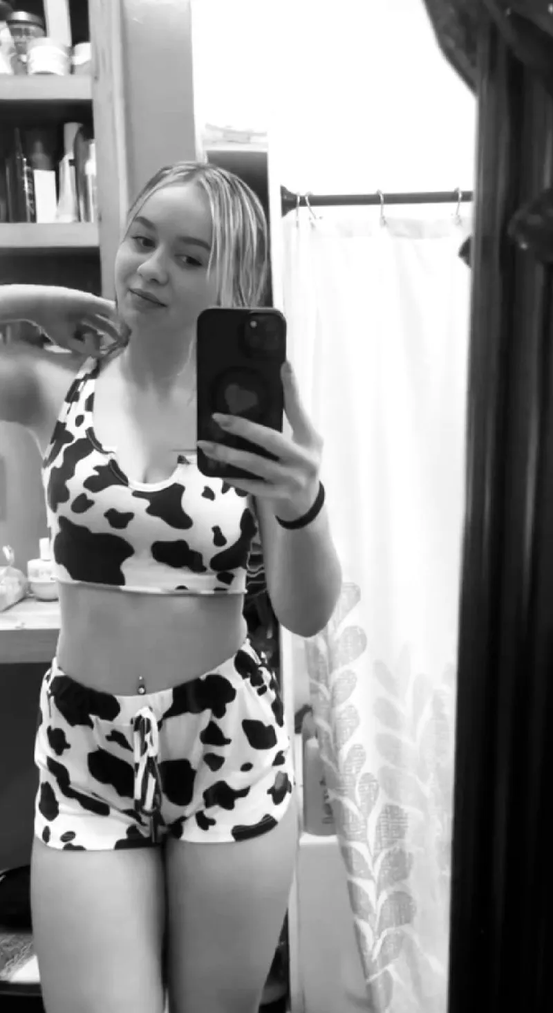 Thumbnail Delve into the Charm of Skinny Pretty Girls - A Barely Legal Teens Feature