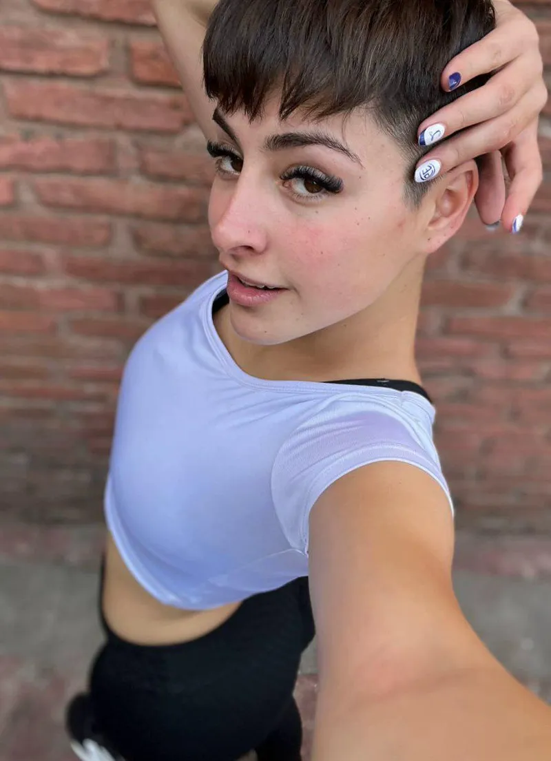 Thumbnail Unleash Style with Confident Crop Top Looks | Nikkikikiriki