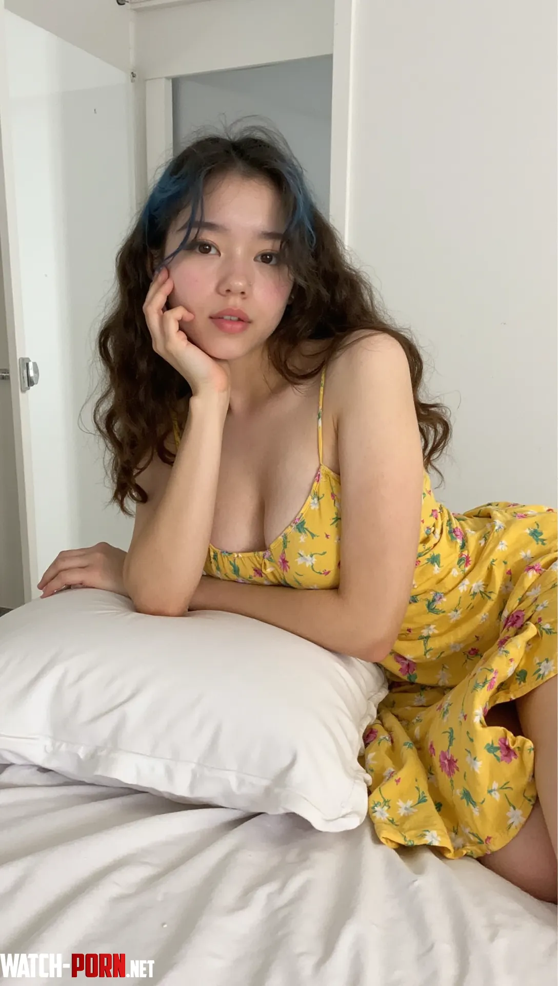 do you think this dress looks good on my figure? by Forbddien