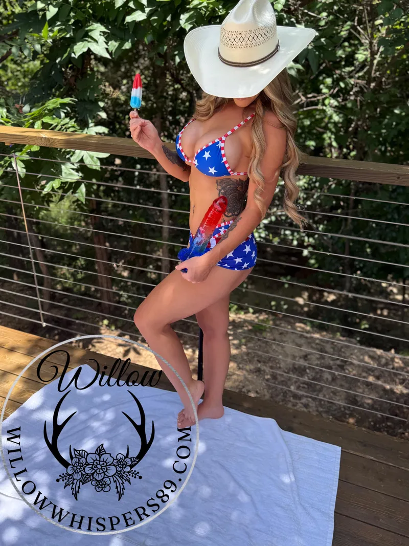 Thumbnail Willow_Whispers_89's Patriotic Magic Trick for Countrygirls