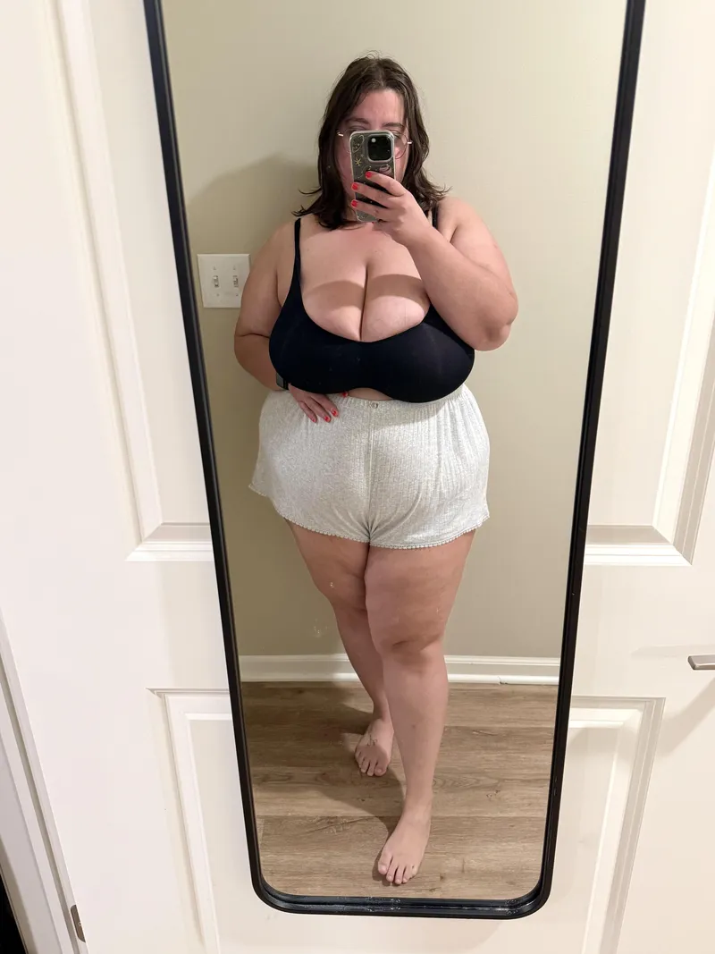 Thumbnail Bold Desire Expressed: Seeking a Spanking with sexyquirky