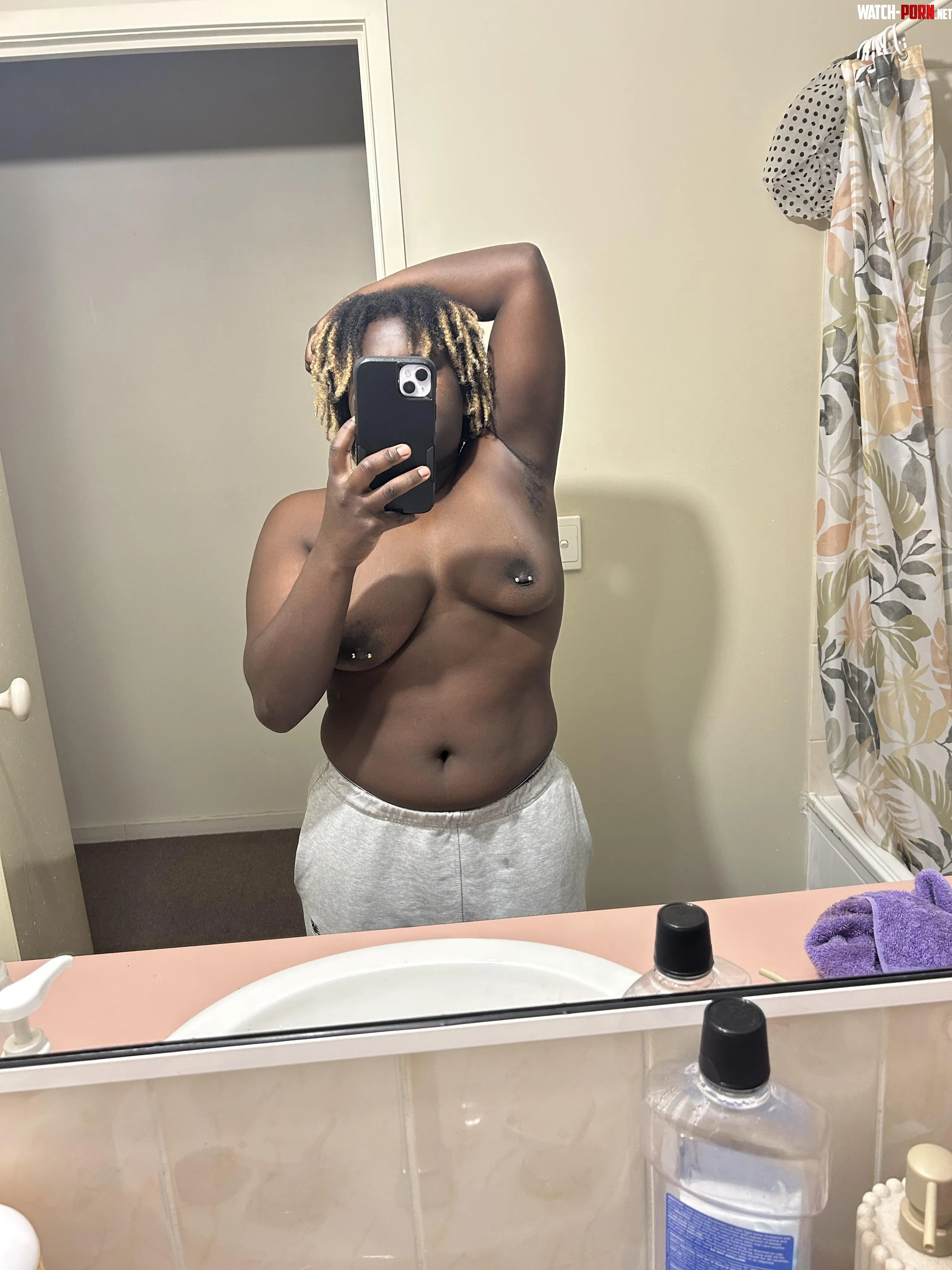 Haven’t posted in a while 🥰 by That_Bumblebee_5720