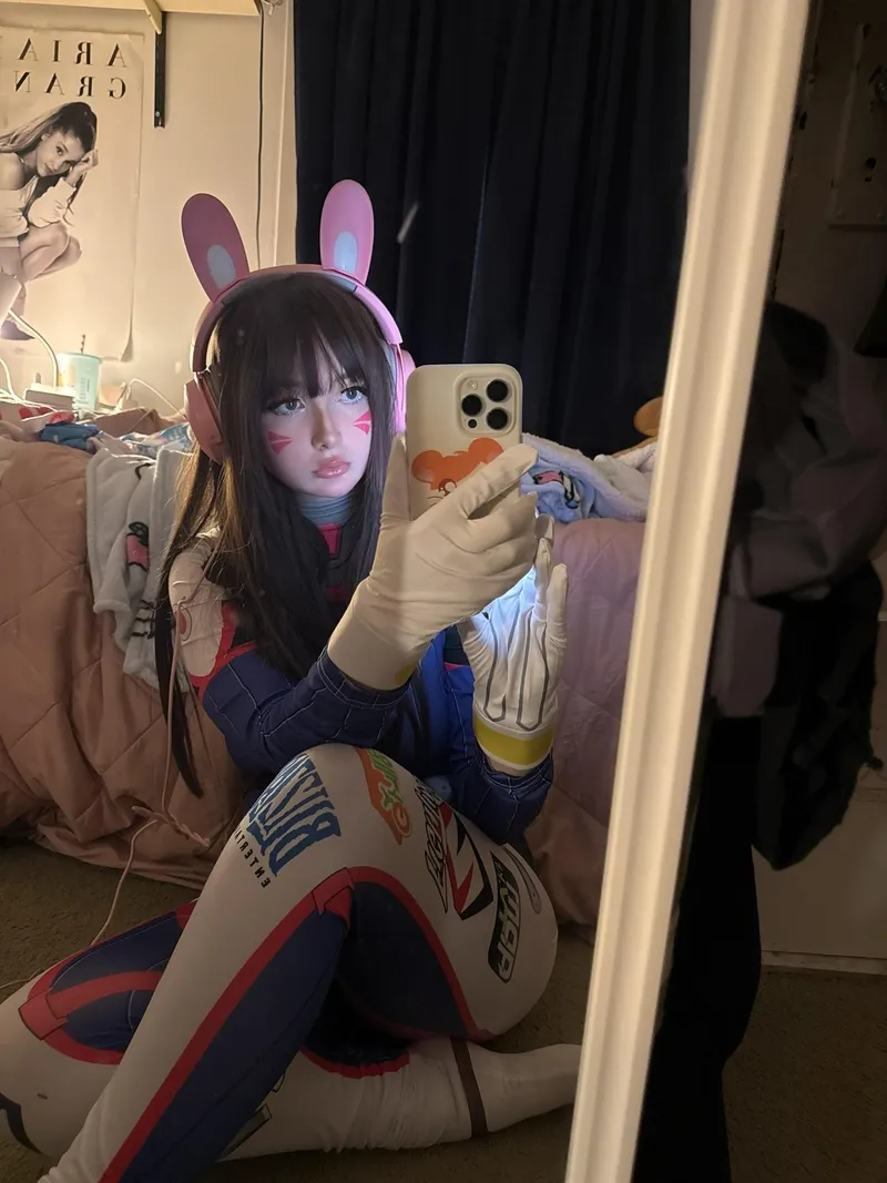 Thumbnail CosplayLewd: petite Schoolgirlxo's D.VA - Overwatch Ooh La La
