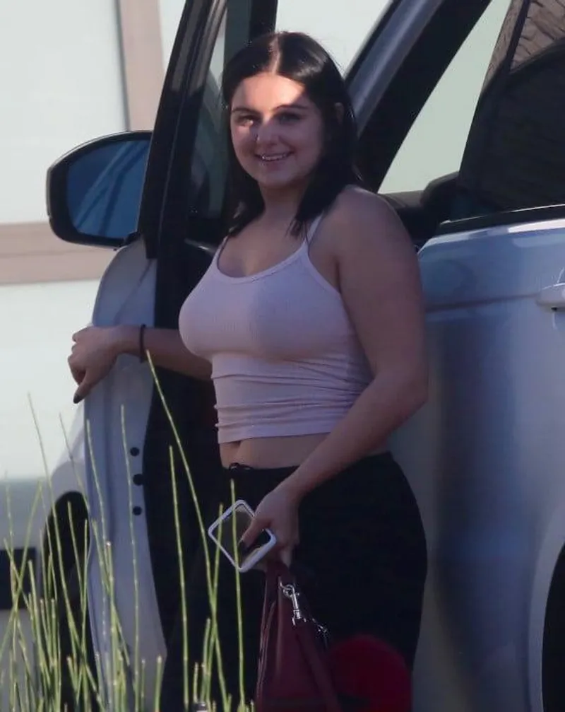 Thumbnail Celebrity Spotlight: Ariel Winter - Letmesissy's Exclusive Reveal