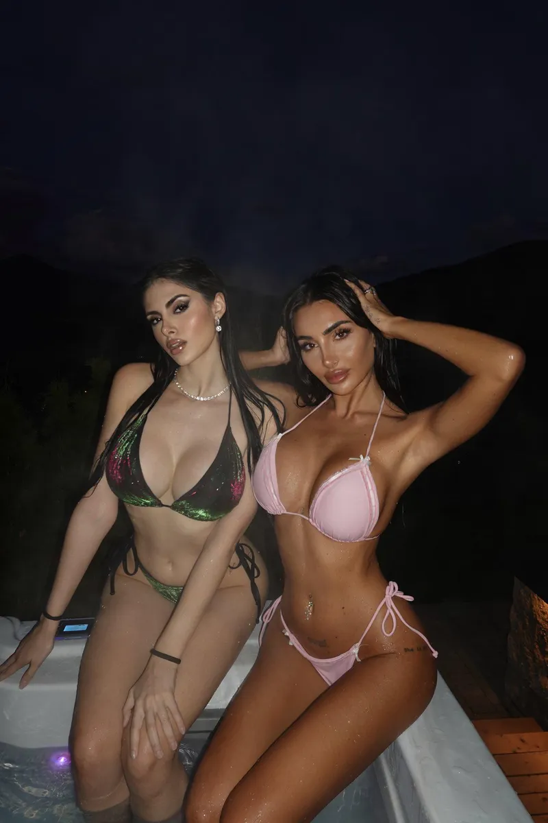 Thumbnail Hot Tub Party by Zolko73 | bigtitsinbikinis Fun Gatherings
