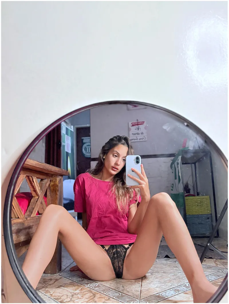 Thumbnail Heart Racing: 18F Posting This by honeygirlmango | Category: Gonewild18