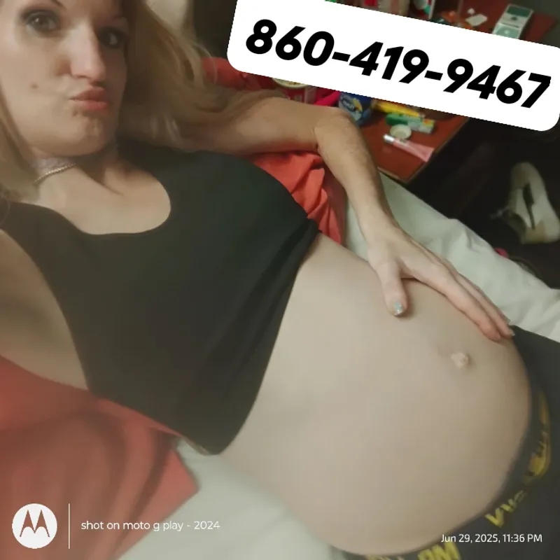 Thumbnail Embracing Pregnancy Glow with PartyNplaySlut on pregnantporn