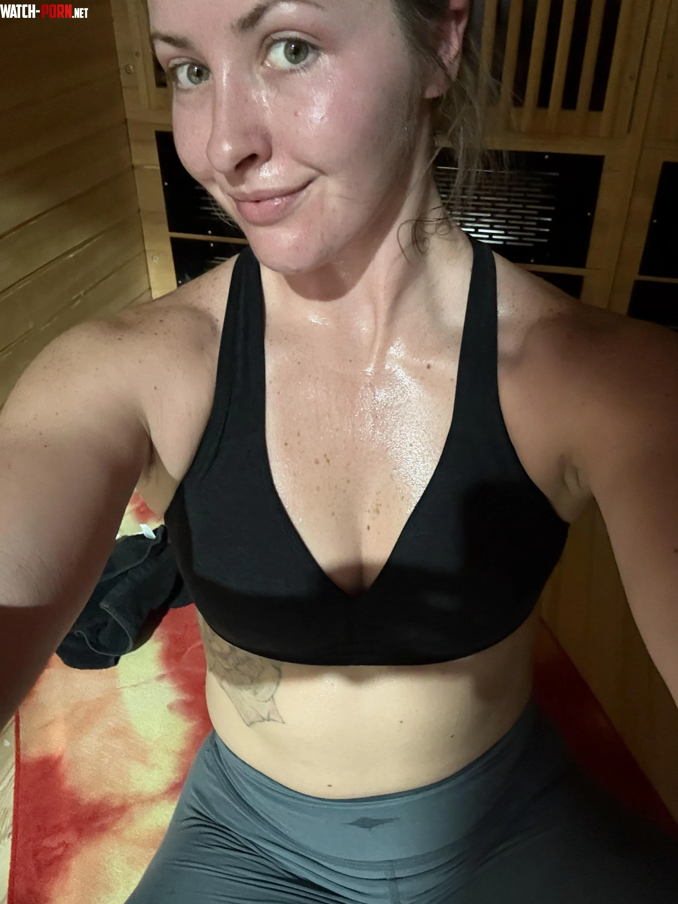 would you lick the sweat off of me if i asked you to by cumwcourt