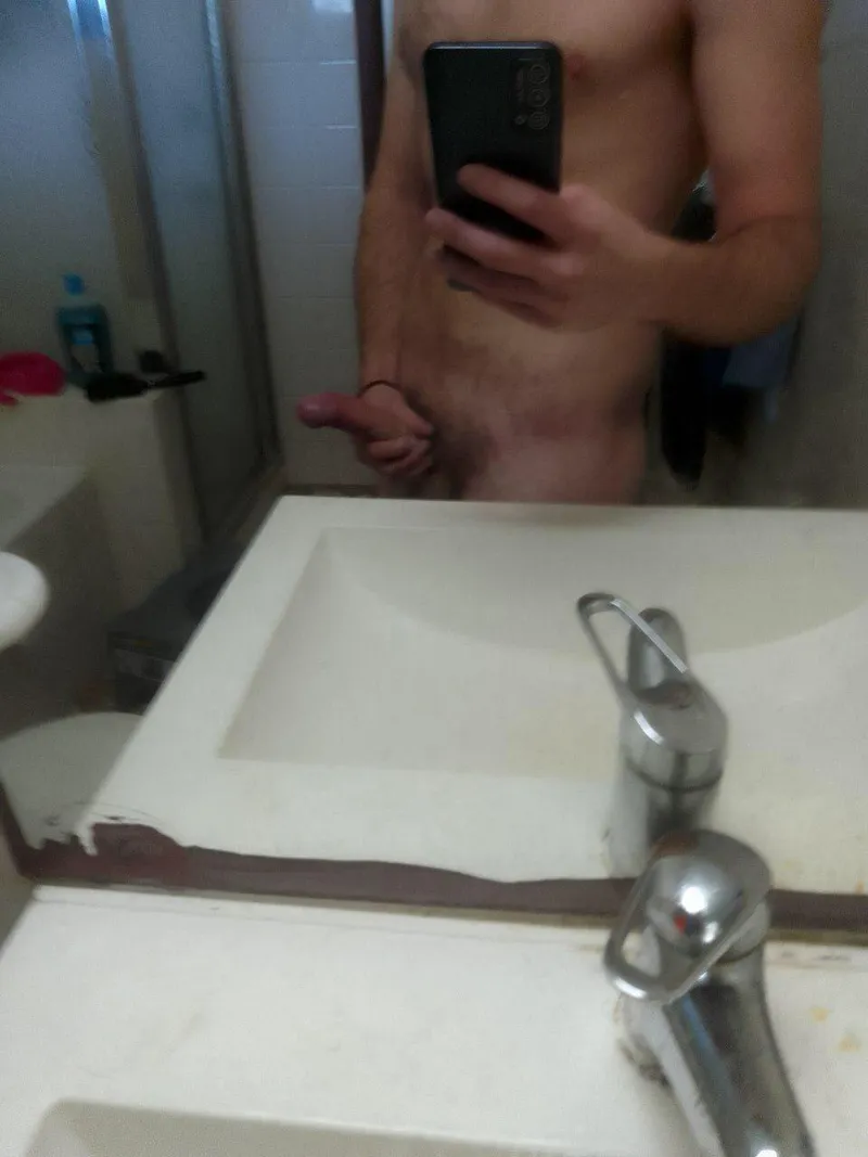 Thumbnail 26M shower with me? by lookingforsomeboobs