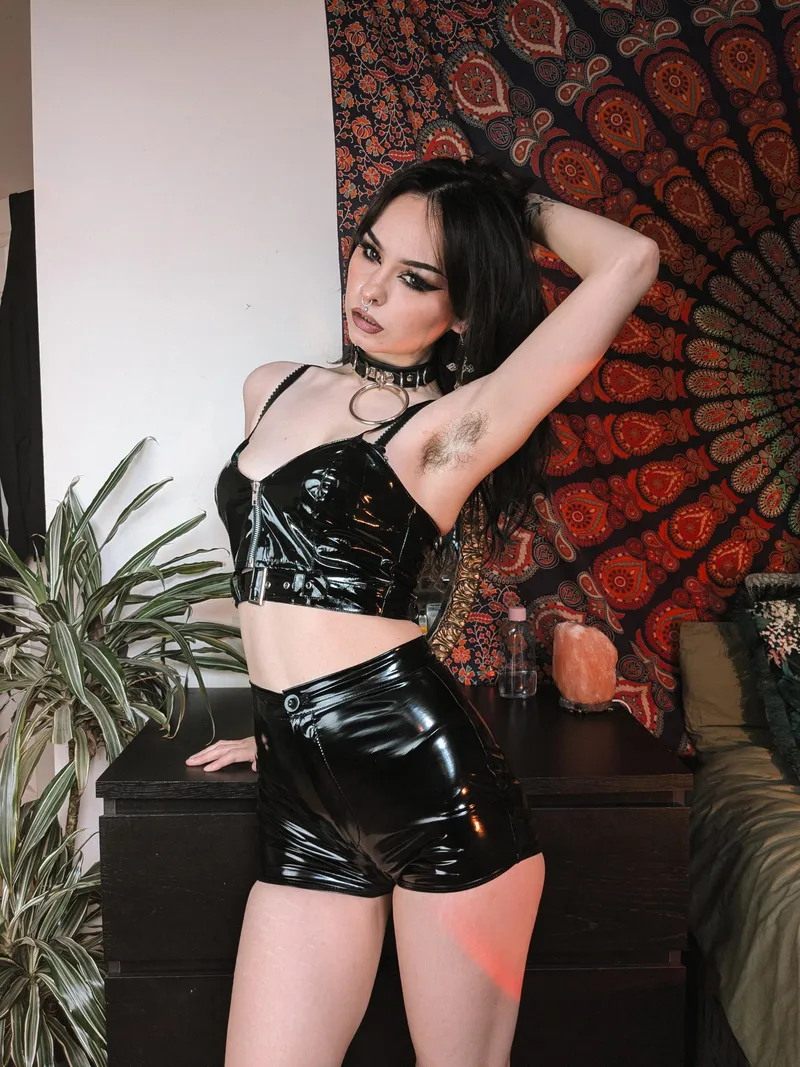 Thumbnail Embrace the Appeal of Hairy Pits with goddessoffxck