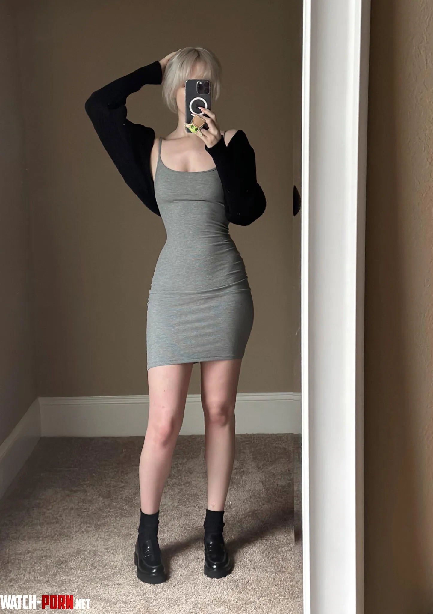 I loooove tight dresses ;-; by TheRealKhaleesiBB