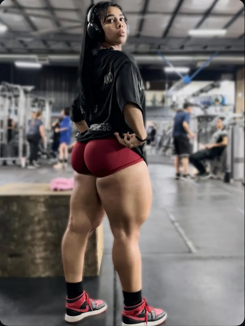 Thumbnail Linnnna._ ThickFit Transformation by RedHopSnob