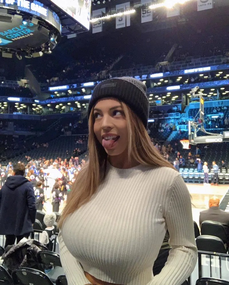 Thumbnail CakeHornBigCat's Basketball Mishap in 2busty2hide