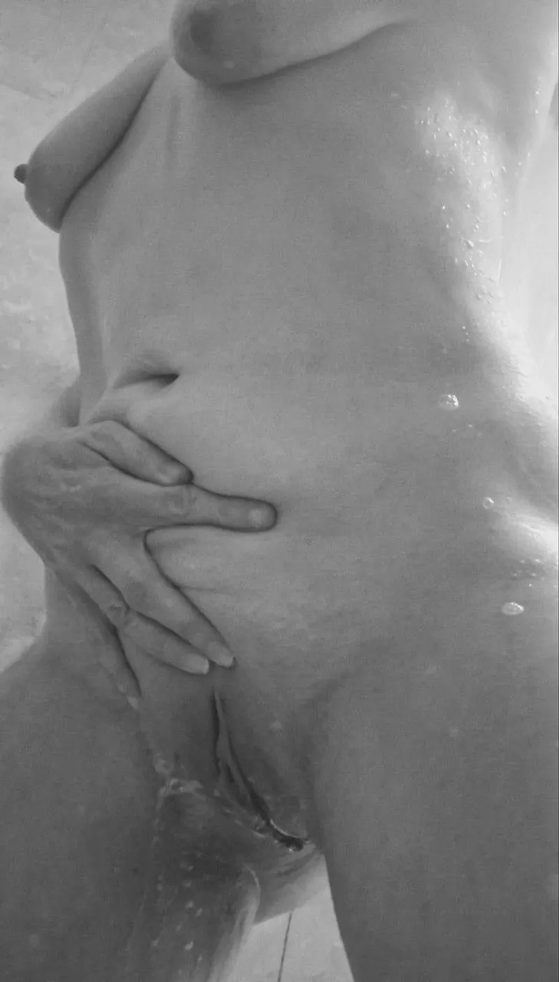 Thumbnail Come on In, The Water’s Great - A MatureMilf's Invitation