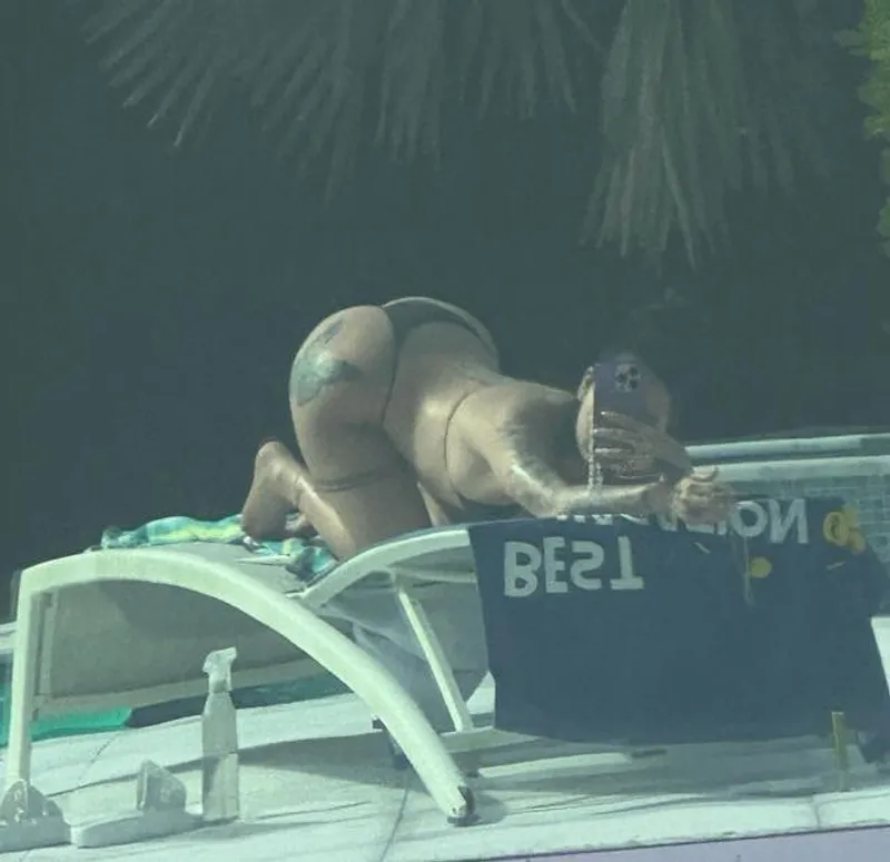 Thumbnail Bhad's Arch: usermysteria Unveils HipHopGoneWild's Delight