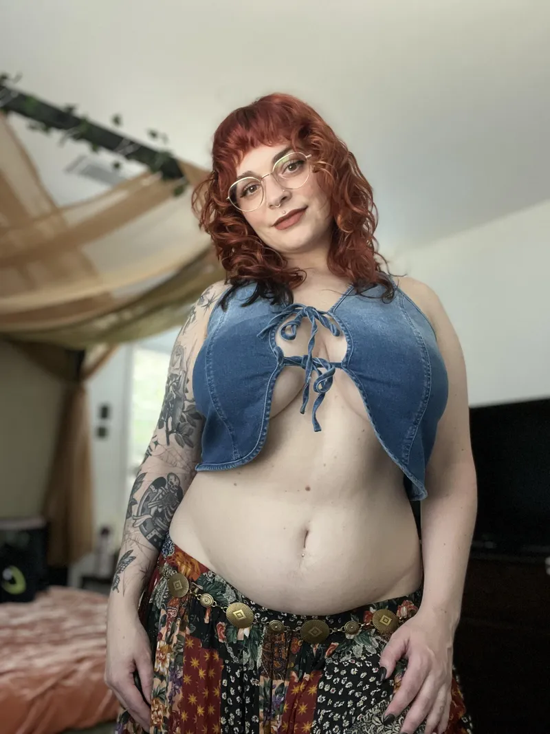 Thumbnail Redhead in Denim & Glasses: Timeless Classic | meowreesa