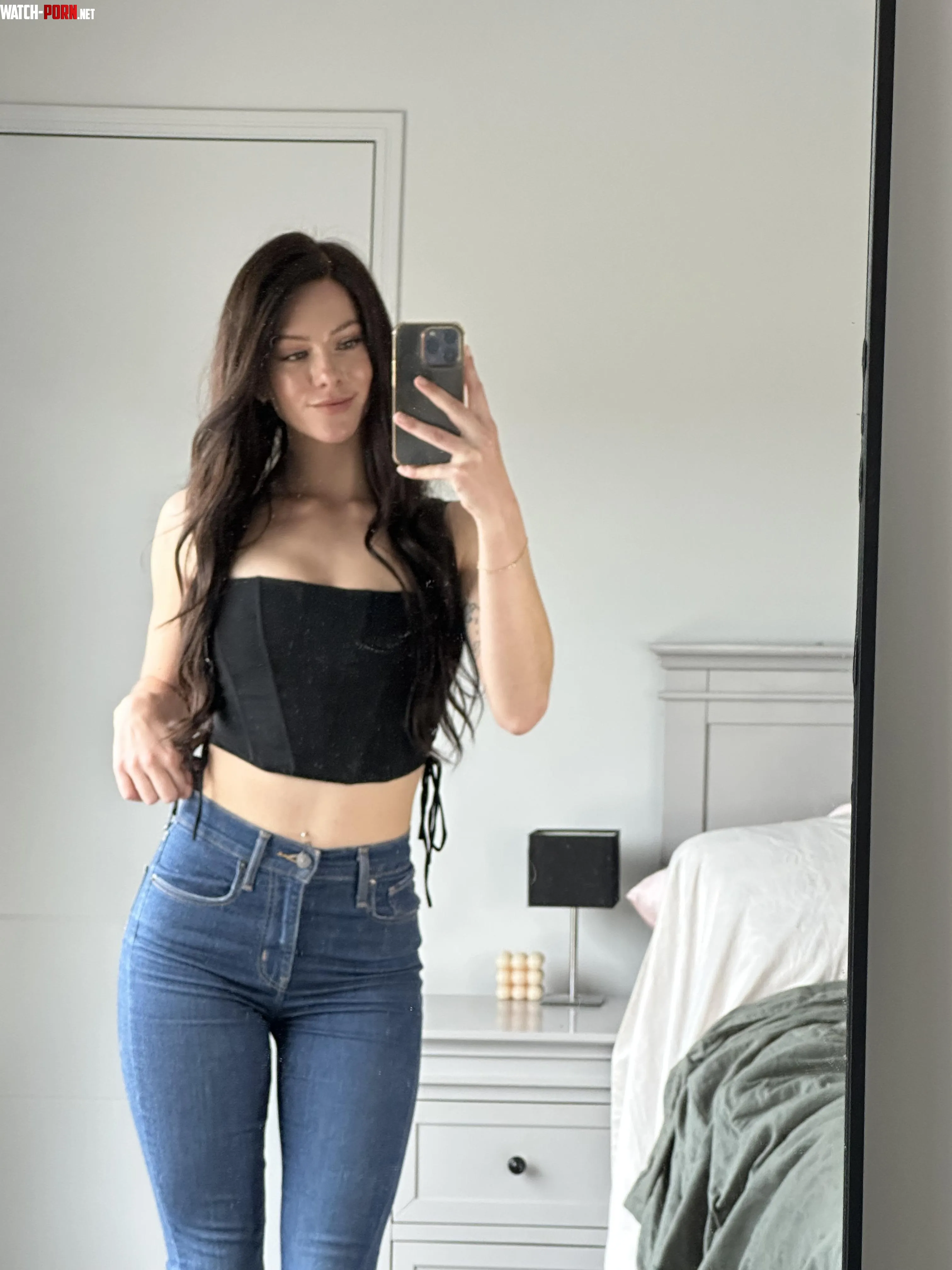 loving my black crop top by brighteststarlights