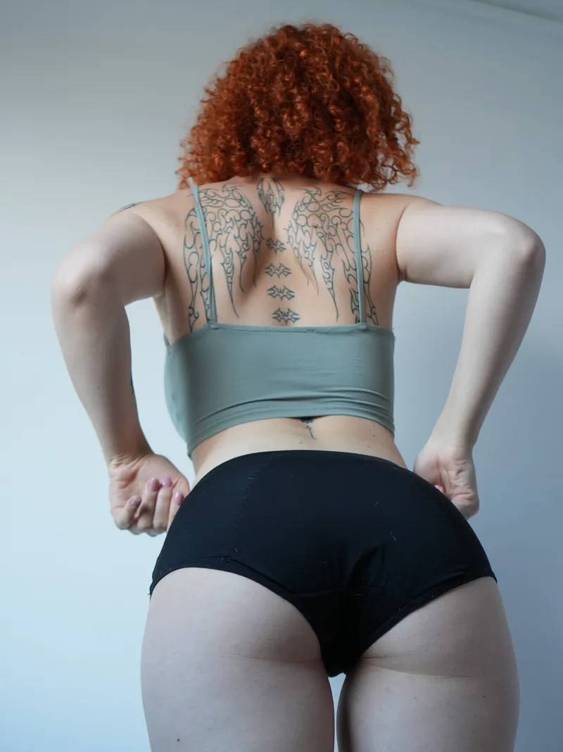 Thumbnail SnugCrave's Seductive Black Shorts Encounter