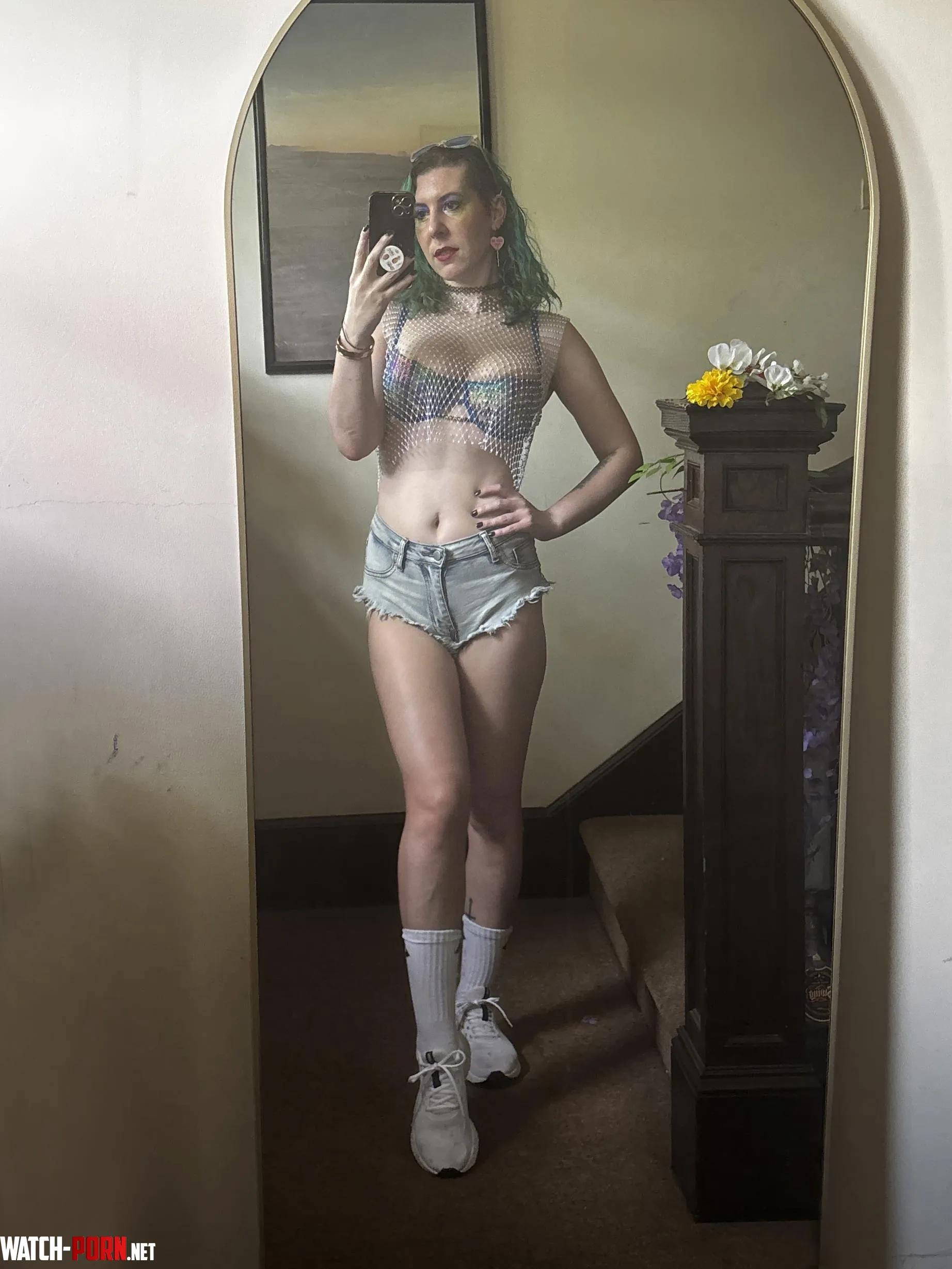 Perfect outfit for a tease by sirenskiss3