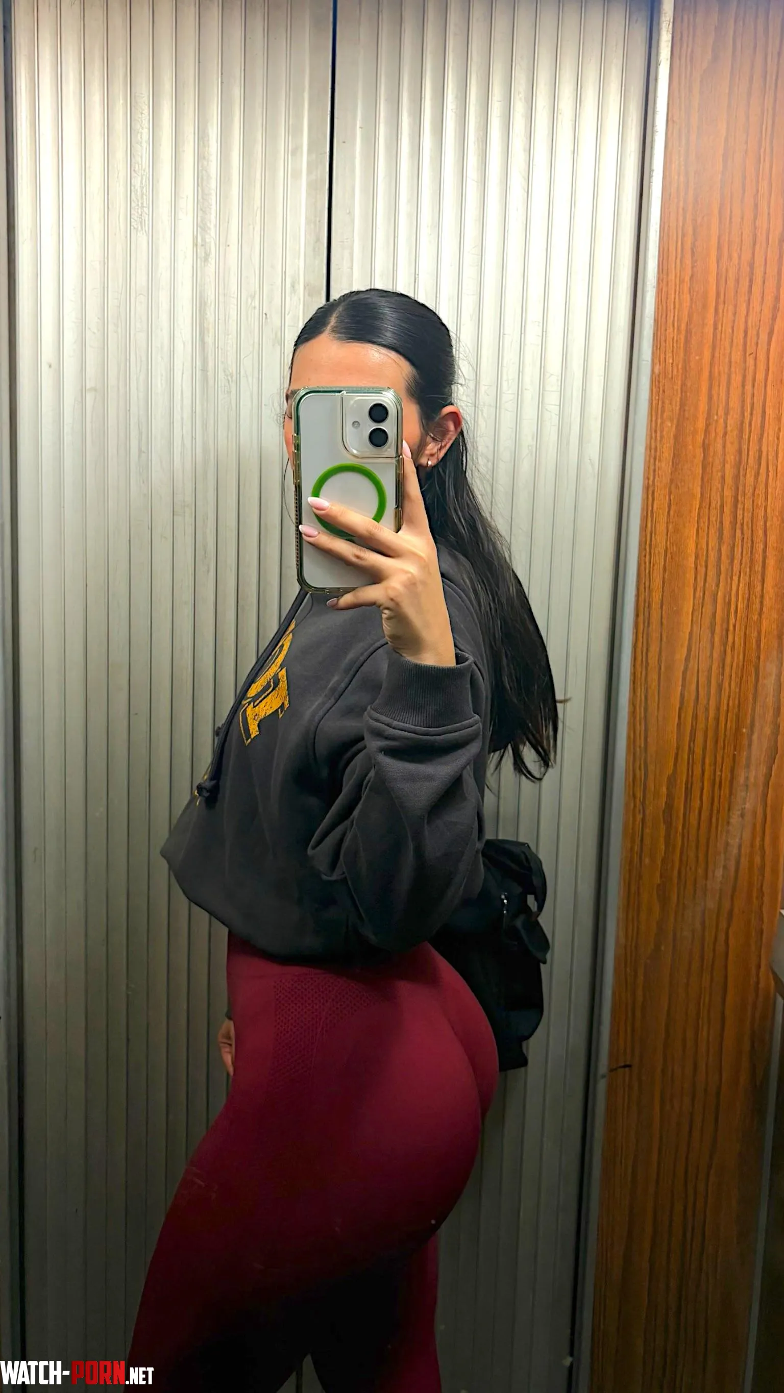 F20 omw to the gym by ViccyCuteSmile