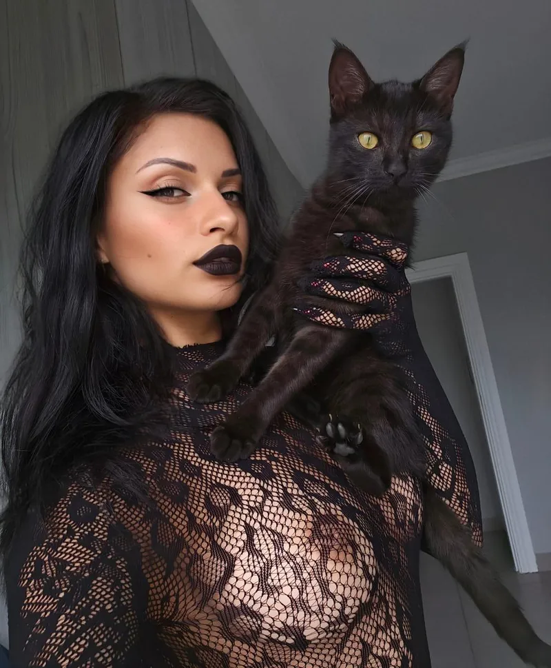 Thumbnail My Favorite: A Gothsluts Appreciation | Jane_Romeno