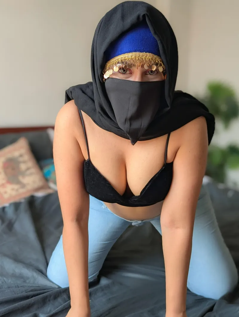 Thumbnail BossomBlossom's Promise: Asian Girl Here to Serve You | asiansgonemild