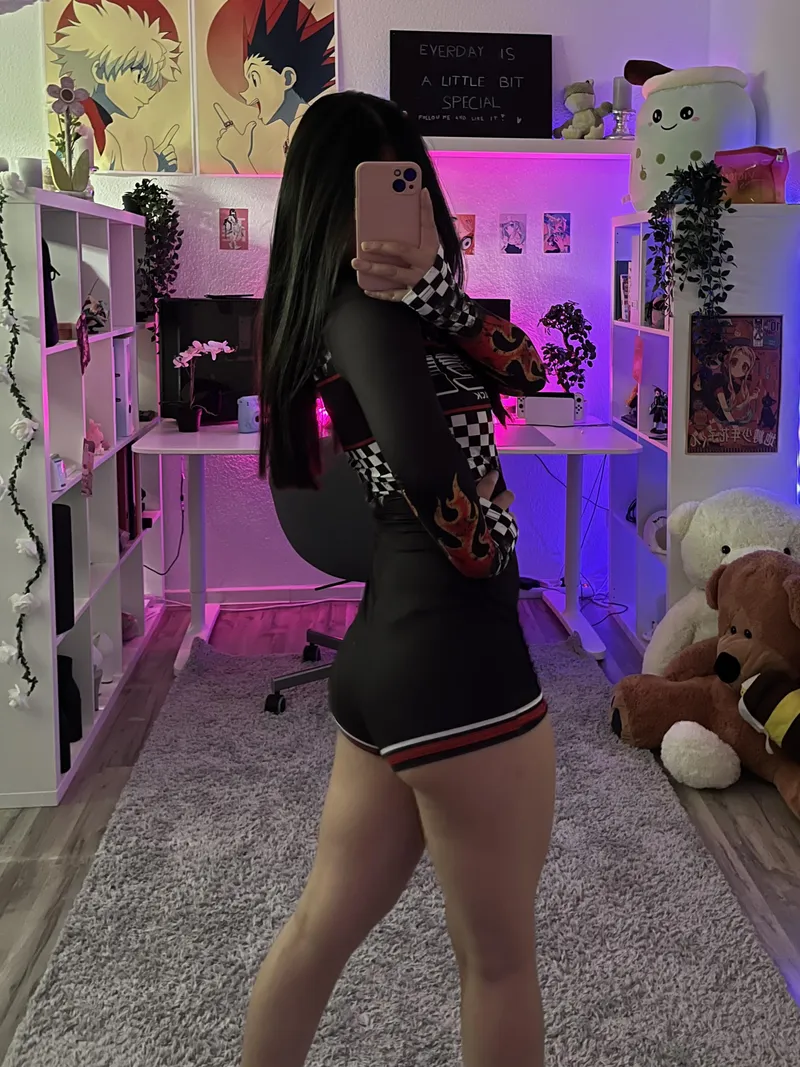 Thumbnail The Temptation of Resisting in Asian Fetish | ZephyrAmora