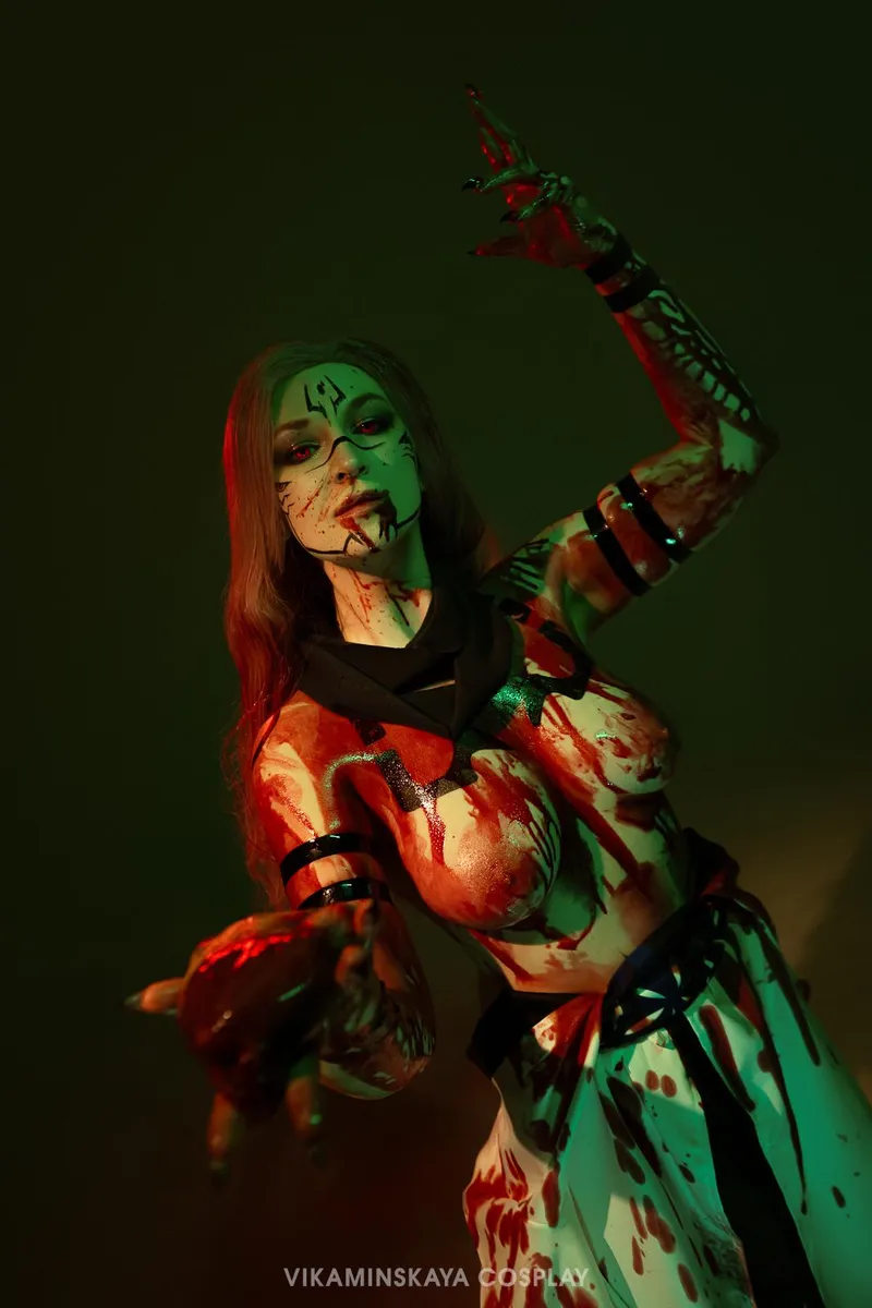 Thumbnail Jujutsu Kaisen Magic: Sukuna Cosplay by Vikaminskaya | vikaminskaya