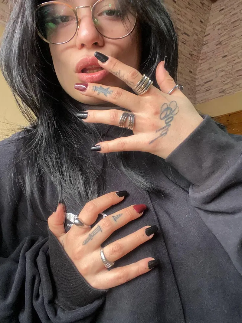 Thumbnail Proud Manicure Moment: Self-Care Excellence | miirandaSty