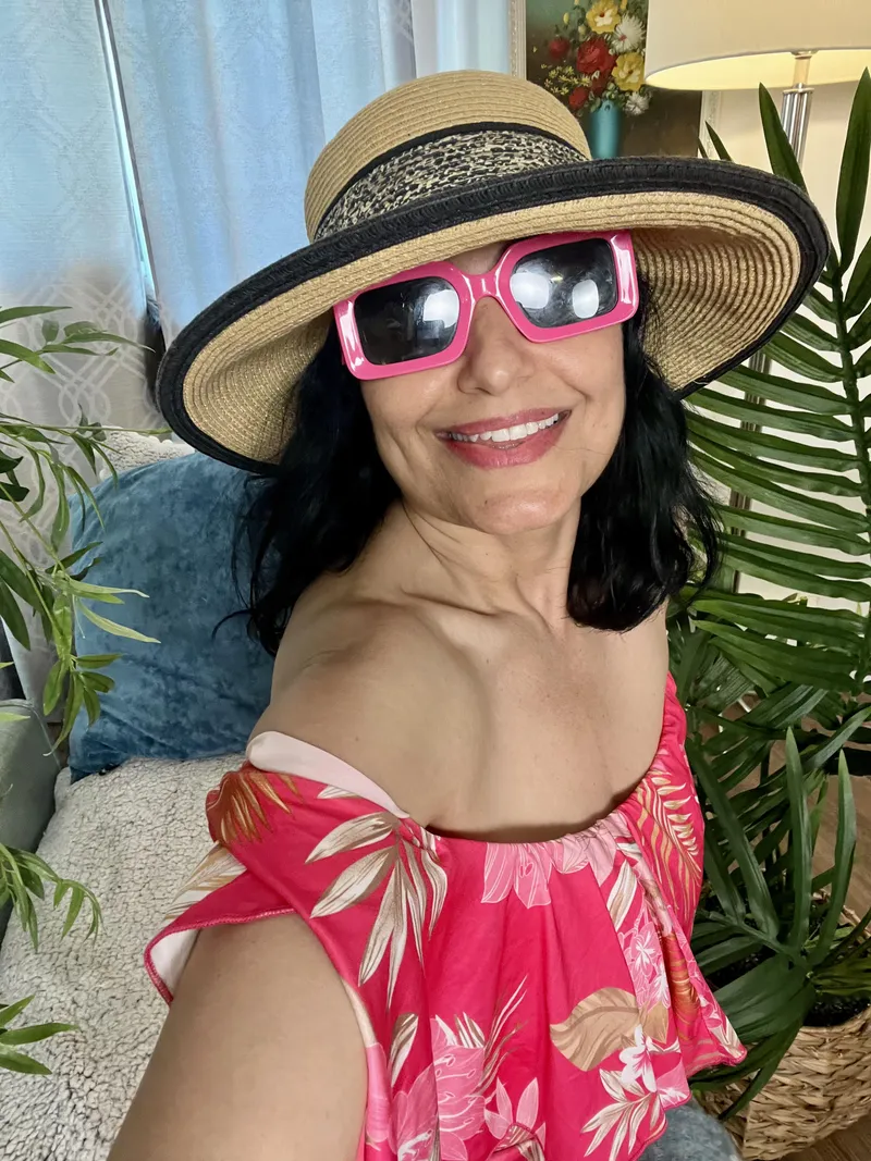 Thumbnail Summer Bliss: A Brunette Story by marvymars1968