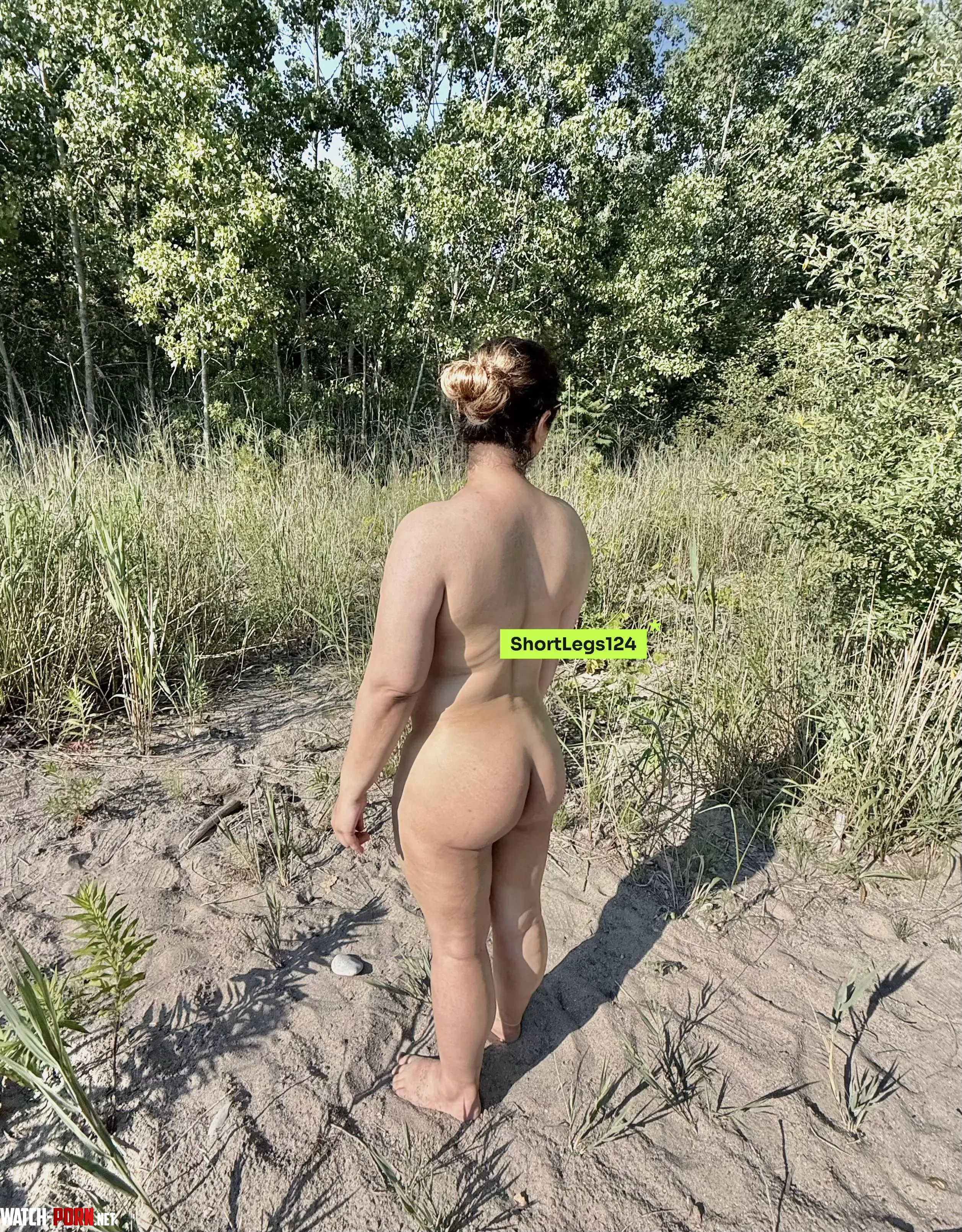 Socha tha awkward hoga par nude beach pe main literally drip kar gayi [F] by shortlegs124