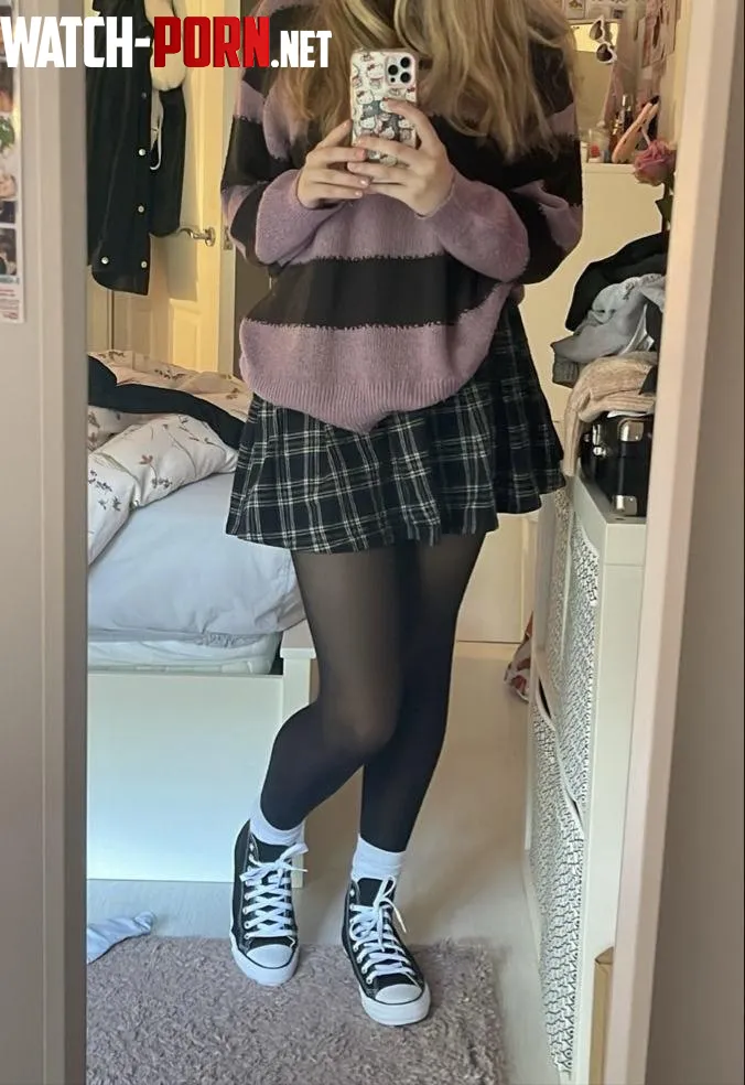 Pantyhose as part of my casual outfit by Princess-Melissa