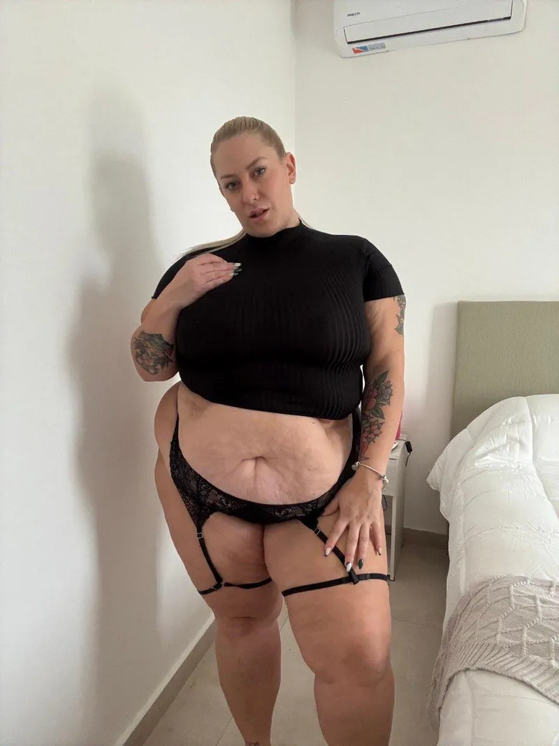 Thumbnail Big in All the Right Places by Spicy-charmZx | Ssbbw