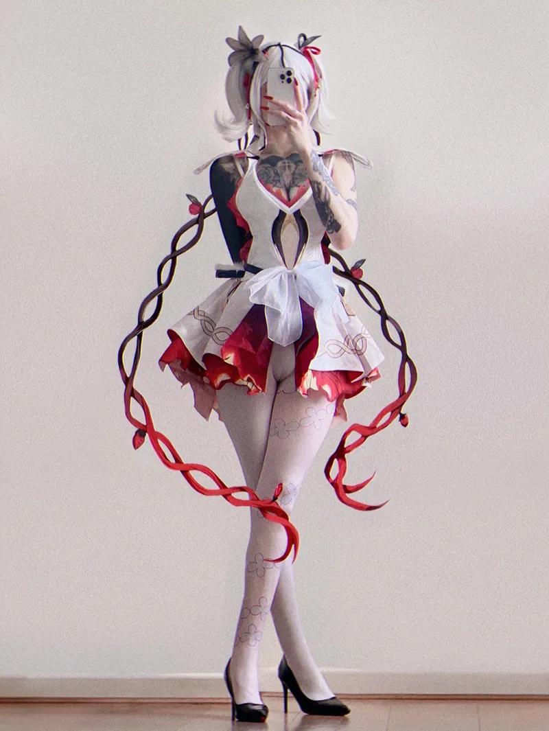 Thumbnail Camellya Cosplay Unveiled by Lunara_Fawn | Ce_Luna | cosplaygirls