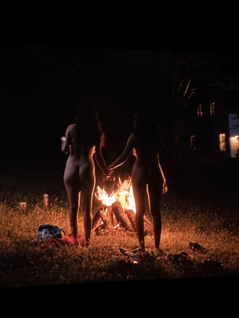 Thumbnail Geraldine & Molly Gordon Exposed Cheekily | Repulsive-Table5822 | Celebsnaked