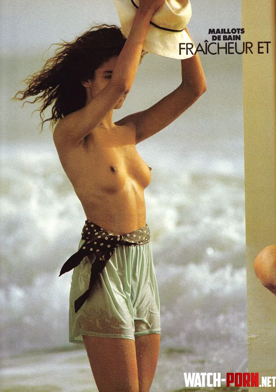 Kara Young | Elle France 20-June-1988 | 