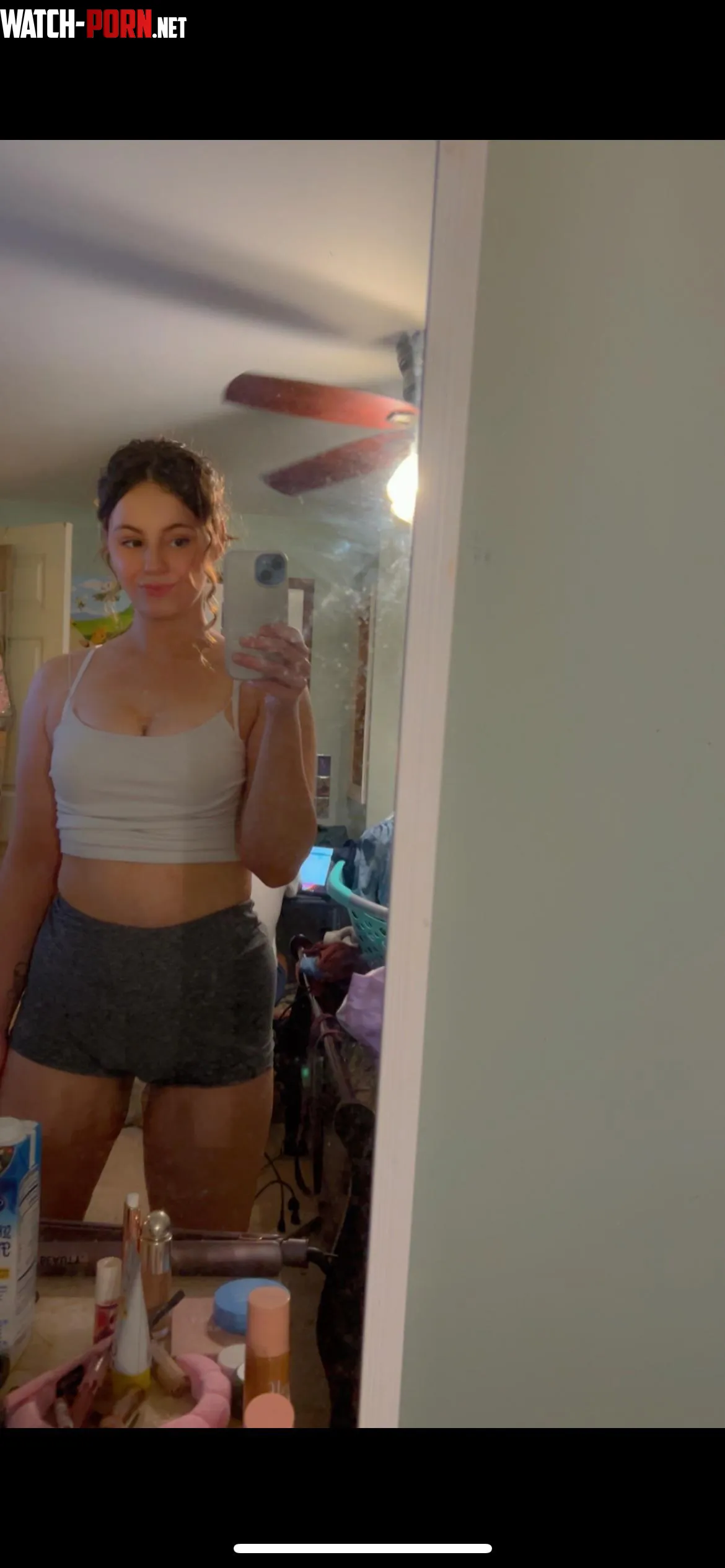 20f brunette :) by Spicybbxo