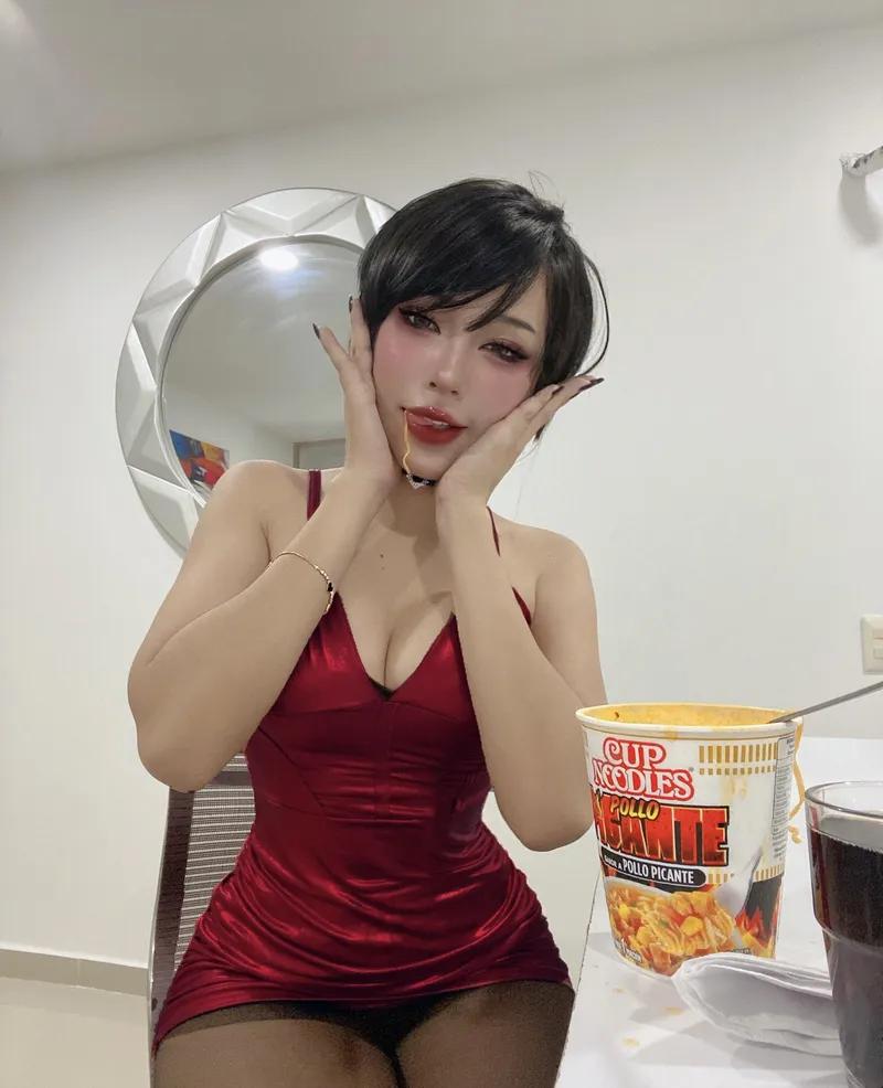 Thumbnail Ada Wong from Resident Evil: Stellar Cosplay by Sakura | SnuggleVelveet | Cosplaygirls