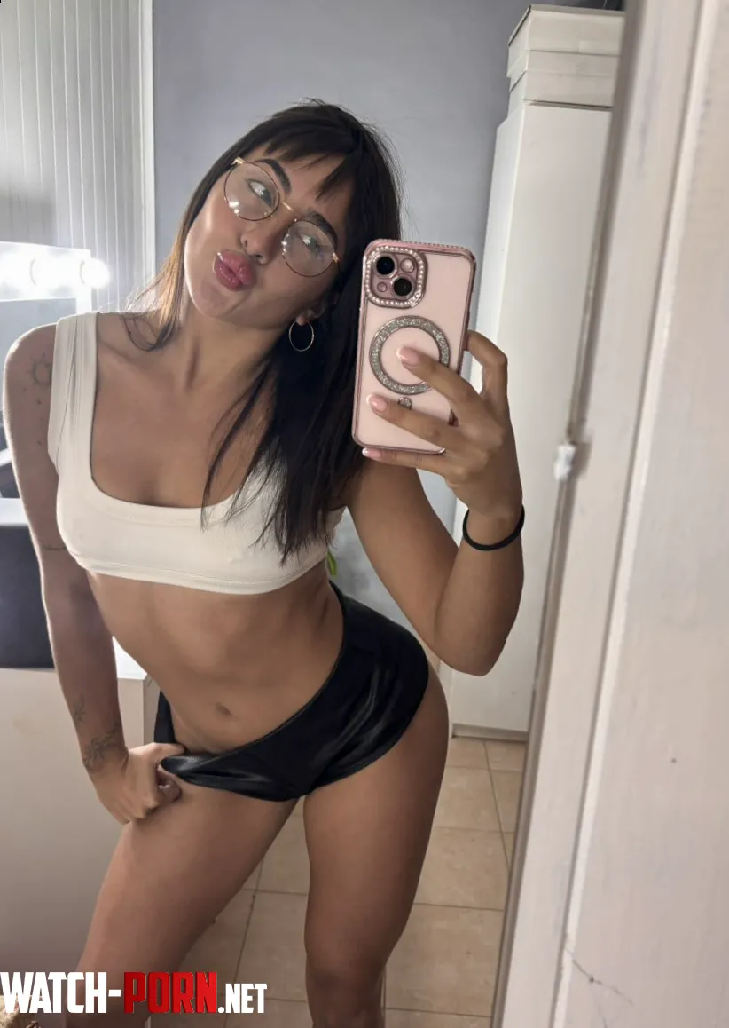 Crop tops ride up when I ride by Honeysofftx
