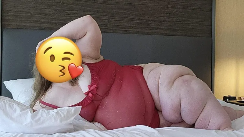 Thumbnail Sensual Excitement: The Alluring ssbbw Beauty by deuceott