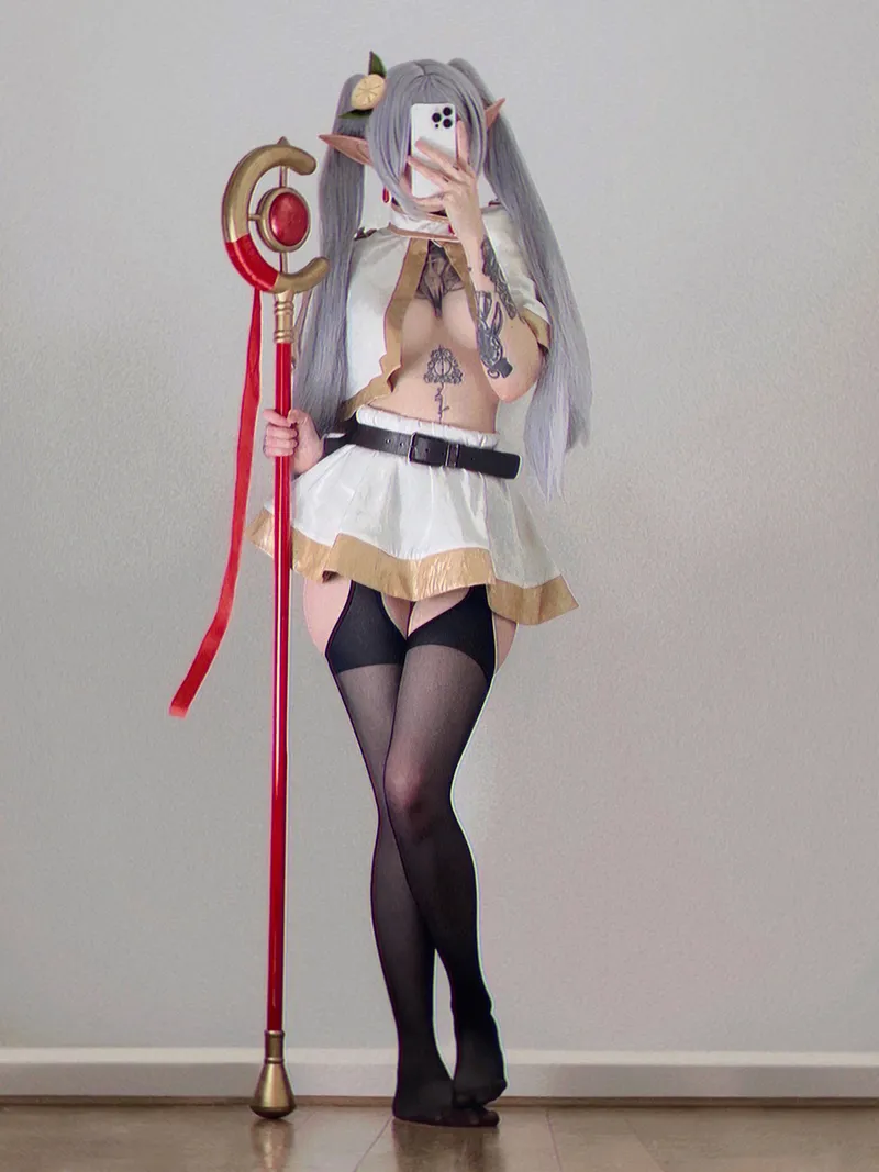 Thumbnail Cosplaygirls: Frieren by Lunara_Fawn | Author: Ce_Luna